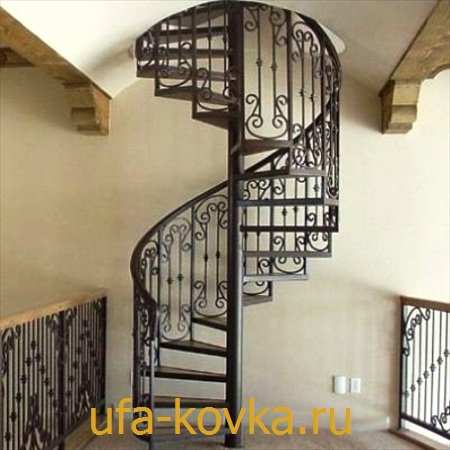 Фотографии металлических лестниц. Винтовая лестница