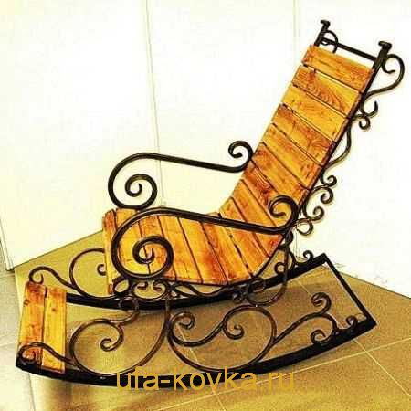 Кованые кресла-качалки